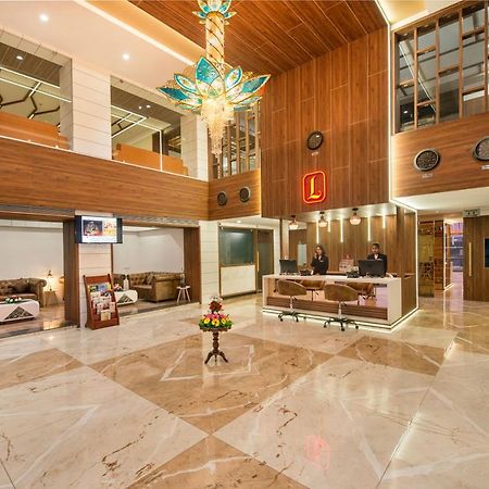 Lords Eco Inn Morbi Екстер'єр фото