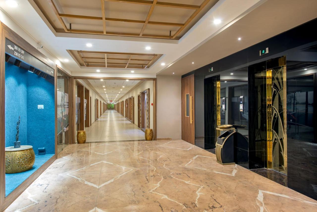 Lords Eco Inn Morbi Екстер'єр фото